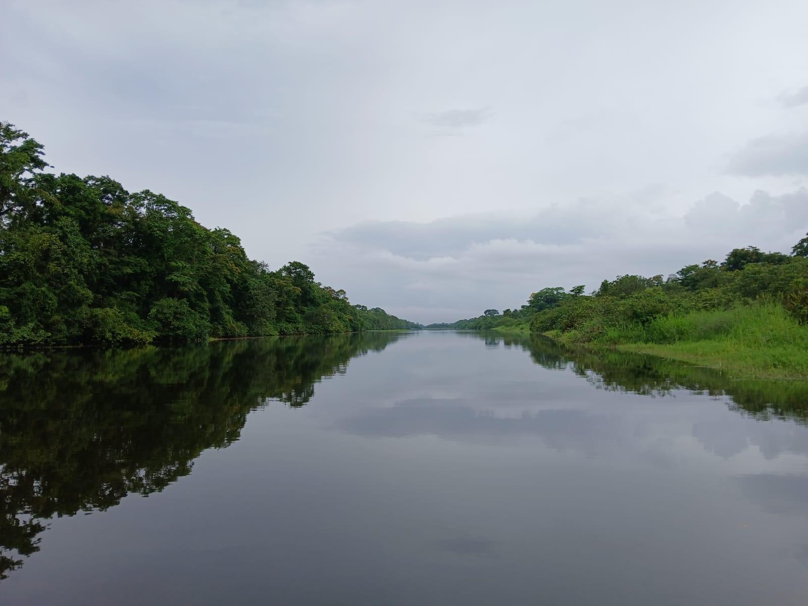 The best option to get in touch with Barra del Colorado.